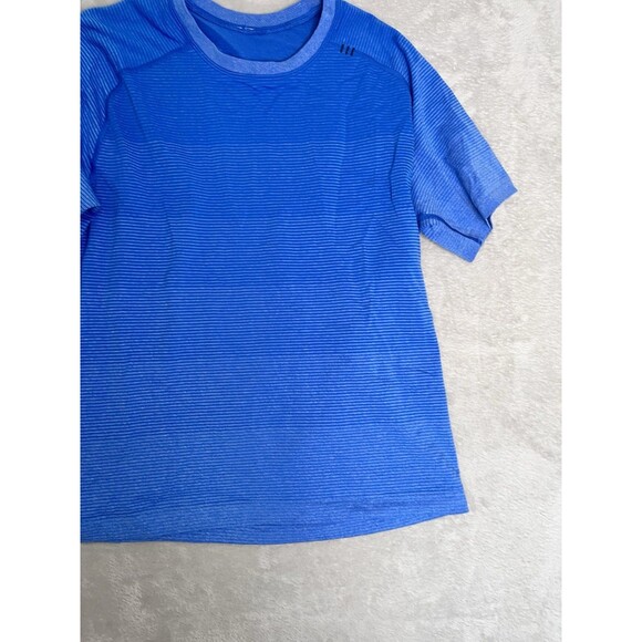 Lululemon Men’s M Vent Tech Short Sleeve Shirt Blue Gym Workout Run Athleisure - Picture 4 of 11